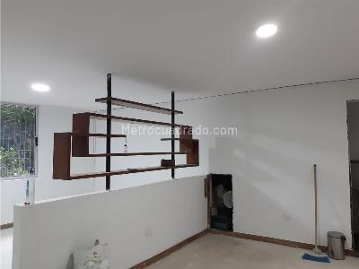 Casa de 4 alcobas en venta en Belen, Medellín, 220 m² · foto 3 de 4