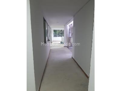 Casa de 4 alcobas en venta en Belen, Medellín, 220 m² · foto 4 de 4