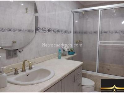 Casa de 3 alcobas en venta en Belen, Medellín, 108 m² · foto 9 de 9