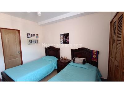 Apartamento de 3 alcobas en venta en Laureles, Medellín, 160 m² · foto 7 de 13