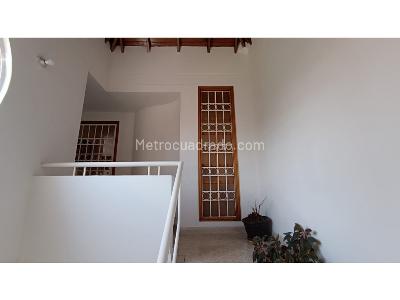 Apartamento de 3 alcobas en venta en Laureles, Medellín, 160 m² · foto 9 de 13