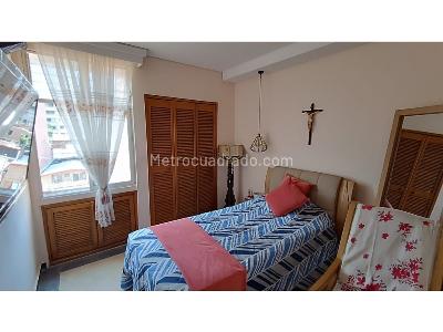 Apartamento de 3 alcobas en venta en Laureles, Medellín, 160 m² · foto 10 de 13