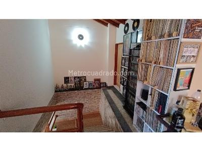 Apartamento de 3 alcobas en venta en Laureles, Medellín, 160 m² · foto 11 de 13