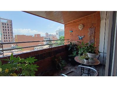 Apartamento de 3 alcobas en venta en Laureles, Medellín, 160 m² · foto 12 de 13