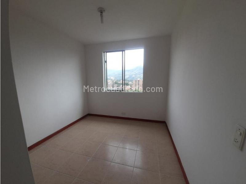 3BR Apartment in Suramerica (72 m²) - 4
