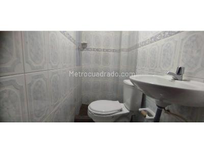 Apartamento de 2 alcobas en arriendo en Buenos Aires, Medellín, 45 m² · foto 11 de 12