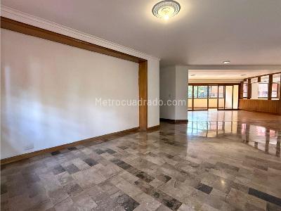 Apartamento de 3 alcobas en venta en Patio Bonito, Medellín, 225 m² · foto 4 de 20