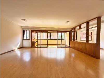 Apartamento de 3 alcobas en venta en Patio Bonito, Medellín, 225 m² · foto 5 de 20
