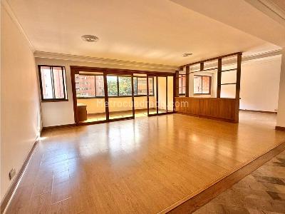 Apartamento de 3 alcobas en venta en Patio Bonito, Medellín, 225 m² · foto 6 de 20