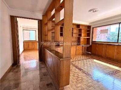 Apartamento de 3 alcobas en venta en Patio Bonito, Medellín, 225 m² · foto 17 de 20