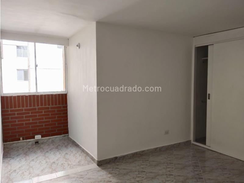 Gran Apartamento de 2 Alcobas en Bombona - 6