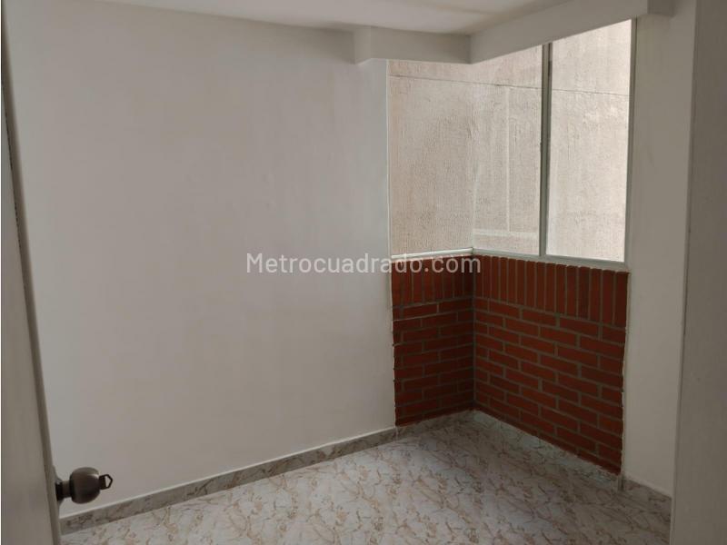 Gran Apartamento de 2 Alcobas en Bombona - 7