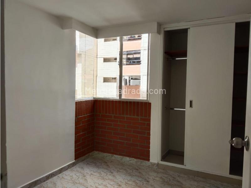 Gran Apartamento de 2 Alcobas en Bombona - 8