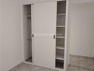 Apartamento de 2 alcobas en arriendo en Bombona, Medellín, 56 m² · foto 3 de 12