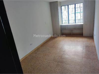 Apartamento en venta en Prado Centro, Medellín · foto 3 de 7