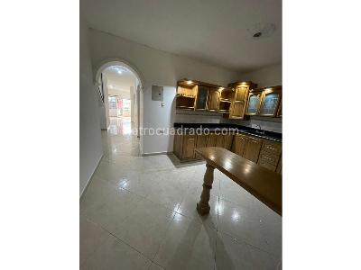Casa de 5 alcobas en venta en Villa Hermosa, Medellín, 150 m² · foto 2 de 20