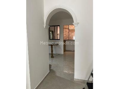Casa de 5 alcobas en venta en Villa Hermosa, Medellín, 150 m² · foto 3 de 20