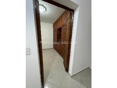 Casa de 5 alcobas en venta en Villa Hermosa, Medellín, 150 m² · foto 9 de 20