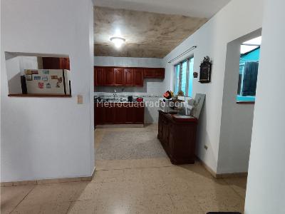 Apartamento de 5 alcobas en venta en Belen, Medellín, 127 m² · foto 4 de 16