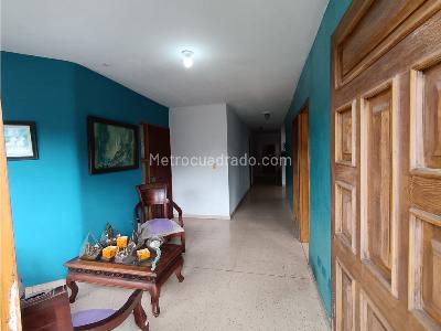 Apartamento de 5 alcobas en venta en Belen, Medellín, 127 m² · foto 5 de 16