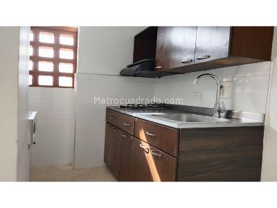 Apartamento en arriendo en Boston, Medellín · foto 2 de 12