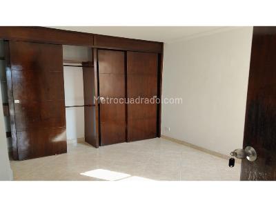 Apartamento en arriendo en Boston, Medellín · foto 6 de 12