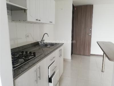 Apartamento de 2 alcobas en venta en Asdesillas, Sabaneta, 56 m² · foto 3 de 14