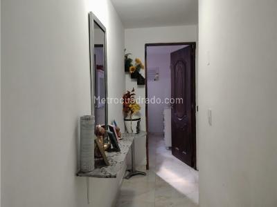 Apartamento en venta en Boston, Medellín · foto 3 de 12