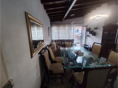 Casa de 3 alcobas en venta en Belen, Medellín, 113 m² · foto 4 de 13