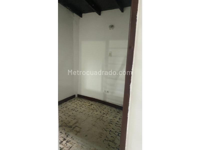 Casa Cómoda de 5 Alcobas en Arriendo en Belén - 9