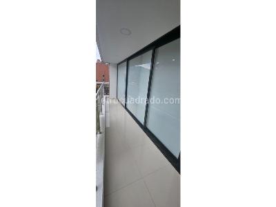 Apartamento de 3 alcobas en venta en La Castellana, Medellín, 120 m² · foto 14 de 15