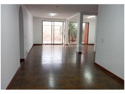 Casa de 5 alcobas en venta en Belen, Medellín, 250 m² · foto 2 de 14
