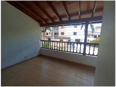 Casa de 5 alcobas en venta en Belen, Medellín, 250 m² · foto 12 de 14