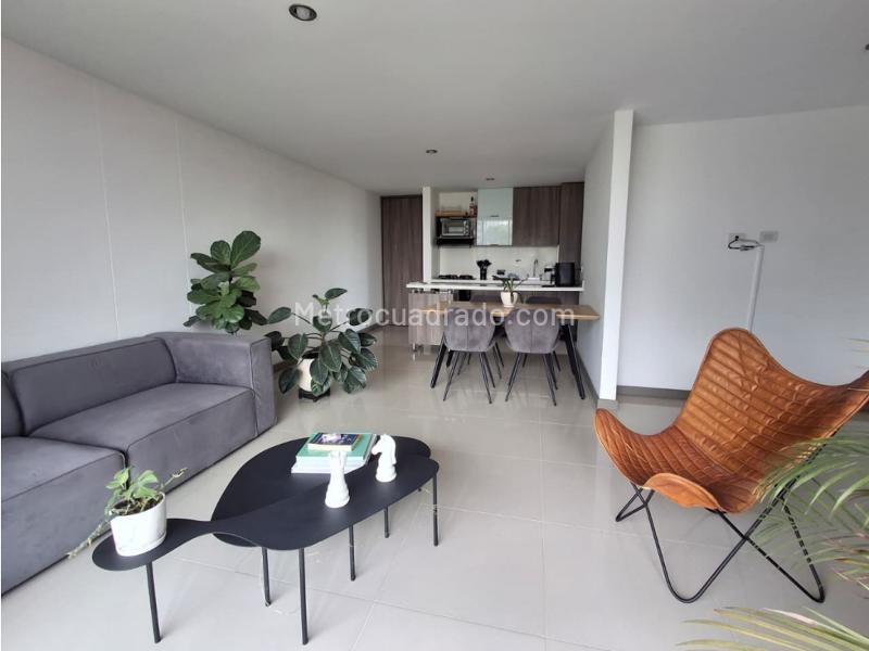 Apartamento en Arriendo, Loma Del Esmeraldal, Envigado - 3