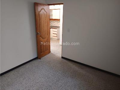 Apartamento en venta en La Floresta, Medellín · foto 18 de 20