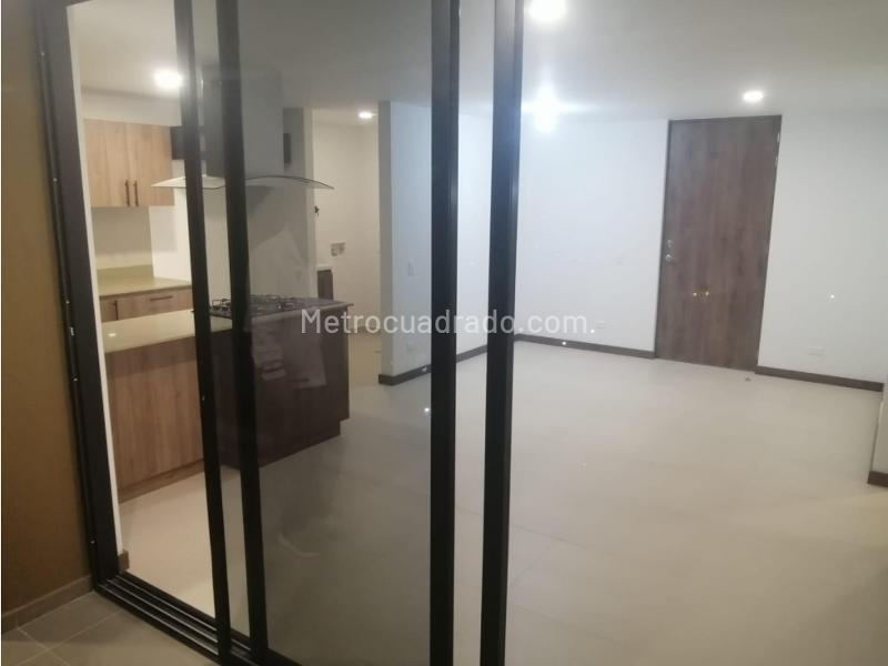 New 3BR Apartment with Balcony in San Antonio de Pereira - 4
