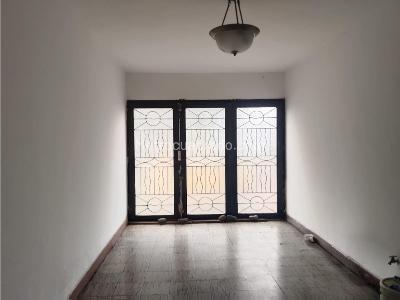 Casa de 4 alcobas en venta en Villa Hermosa, Medellín, 210 m² · foto 2 de 20