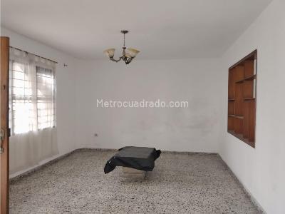 Casa de 4 alcobas en venta en Villa Hermosa, Medellín, 210 m² · foto 7 de 20