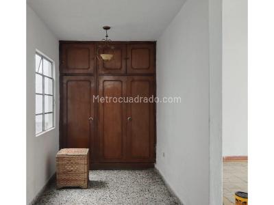 Casa de 4 alcobas en venta en Villa Hermosa, Medellín, 210 m² · foto 13 de 20