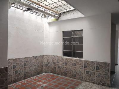 Casa de 4 alcobas en venta en Villa Hermosa, Medellín, 210 m² · foto 15 de 20