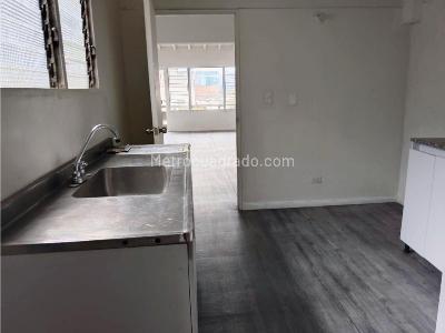 Apartamento en venta en Prado Centro, Medellín · foto 2 de 16