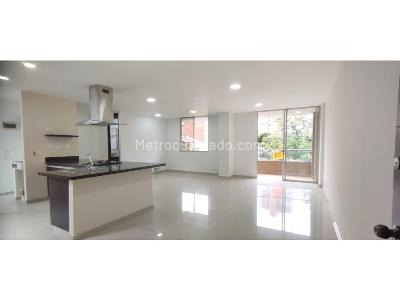 Apartamento de 3 alcobas en venta en El Poblado, Medellín, 75 m² · foto 3 de 20