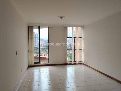 Apartamento en venta en Boston, Medellín · foto 2 de 17