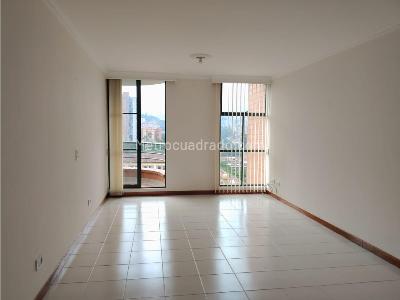 Apartamento en venta en Boston, Medellín · foto 6 de 17