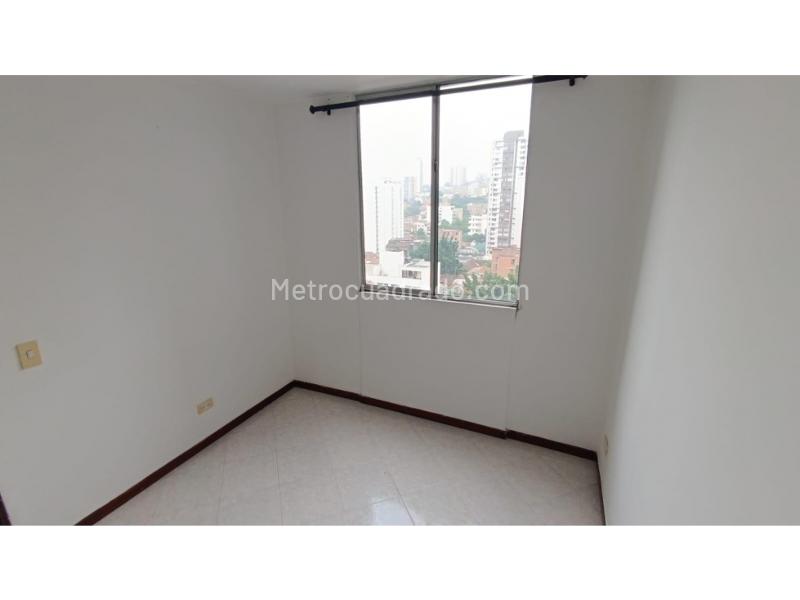 3BR Apartment with Balcony for Rent in Boston (Medellín) - 6