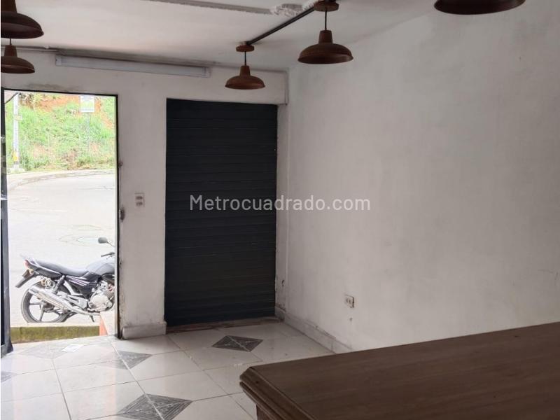 Spacious Local House in Buenos Aires - 5