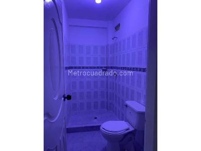 Apartaestudio en arriendo en Villa Hermosa, Medellín, 36 m² · foto 7 de 8