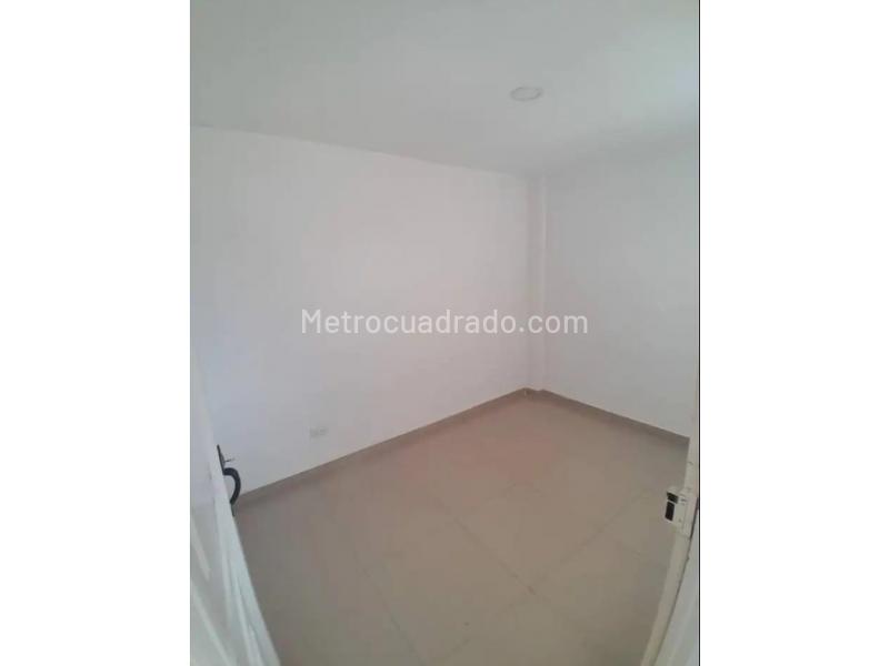 Well-Located 2BR Apartment in Aranjuez - 4
