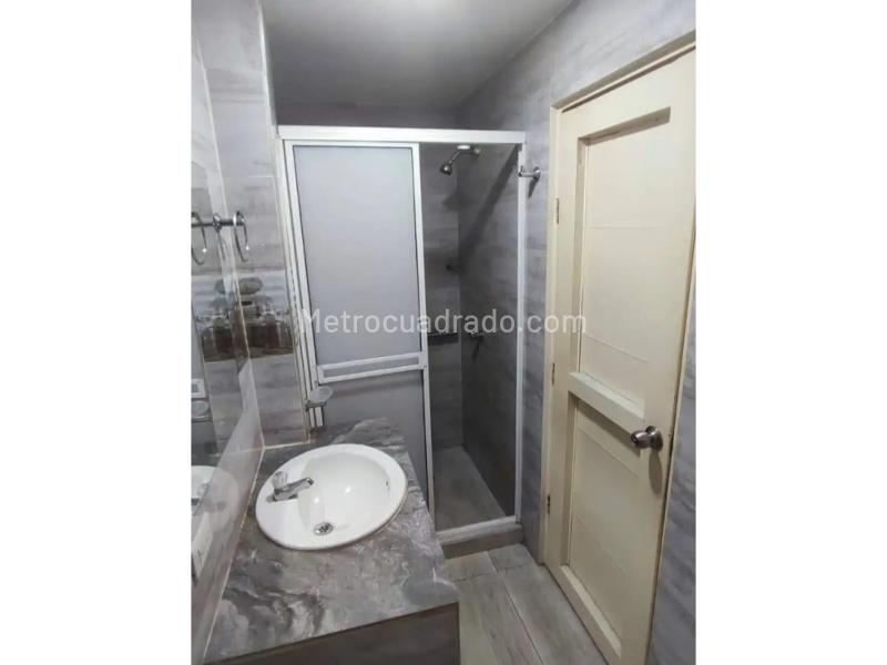 Well-Located 2BR Apartment in Aranjuez - 6