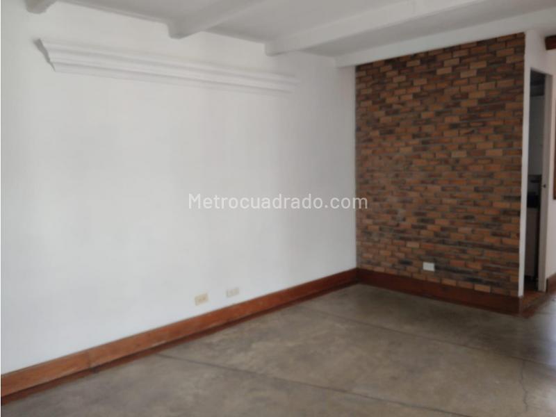 Apartamento Luminoso de 2 Alcobas en Boston - 3